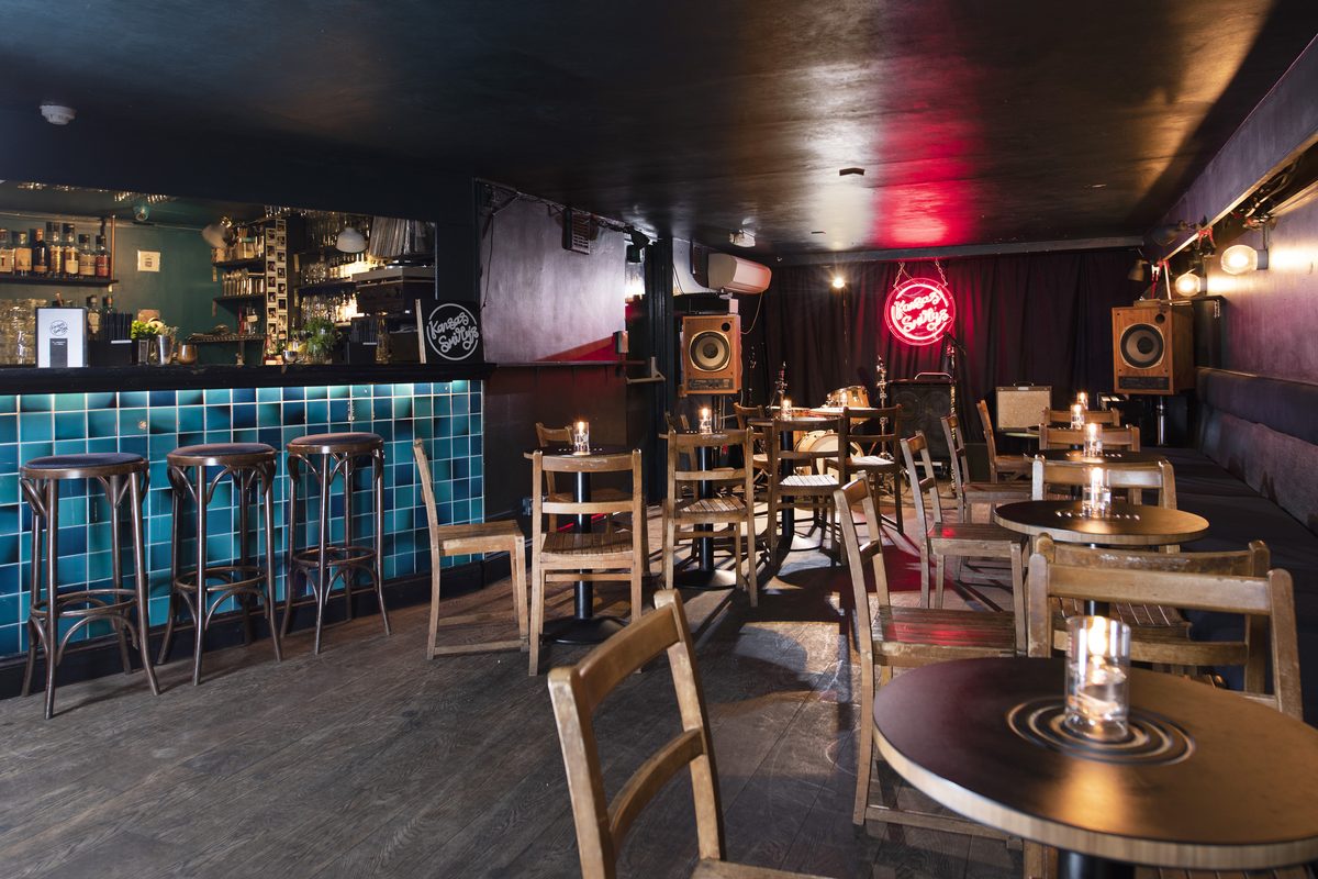 Kansas Smitty's — Bar